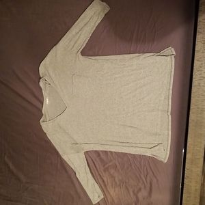 3/4 Gray light weight sweater
